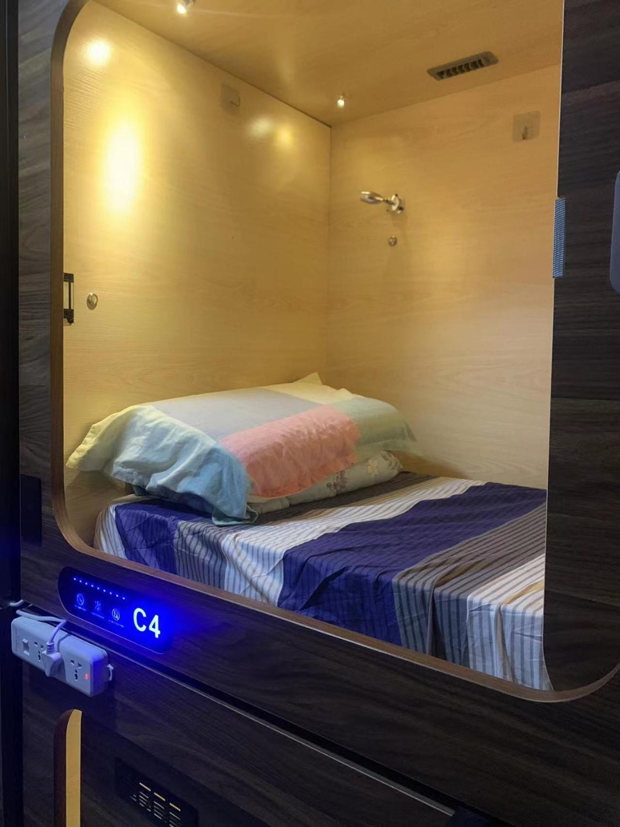 Sleep Cubee Hostel Hong Kong Exterior photo